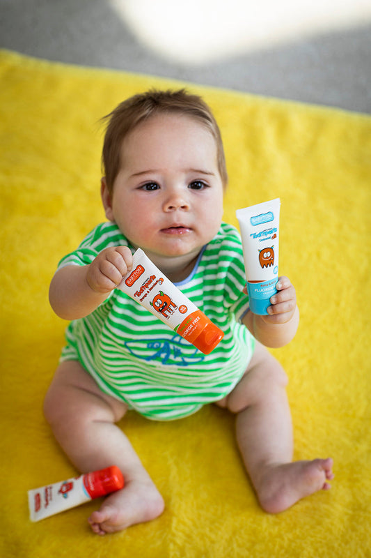Tandenpoetsen vanaf het eerste tandje tot junior, Babyton groeit mee